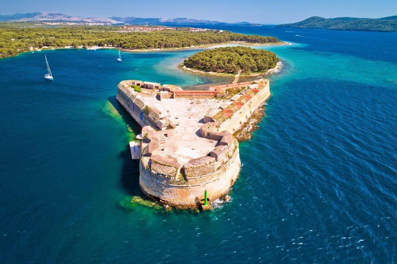 Ojra New Apartment With Seaview Σίμπενικ Εξωτερικό φωτογραφία