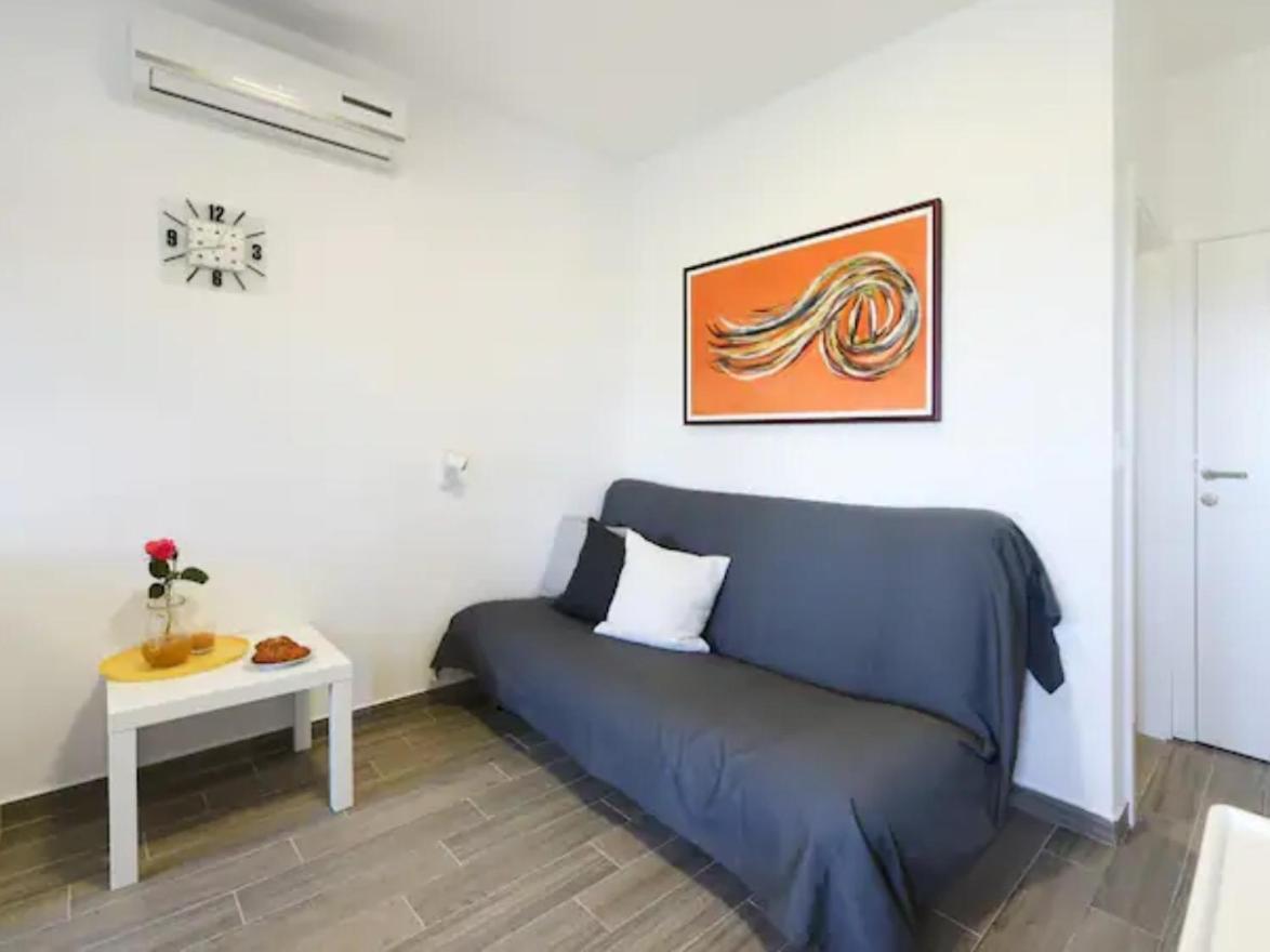 Ojra New Apartment With Seaview Σίμπενικ Δωμάτιο φωτογραφία